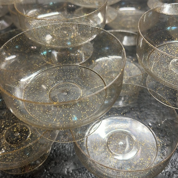 VINTAGE gold sparkle dessert cups. Plastic. These are ADORABLE!!! MCM kitchen - Picture 2 of 2